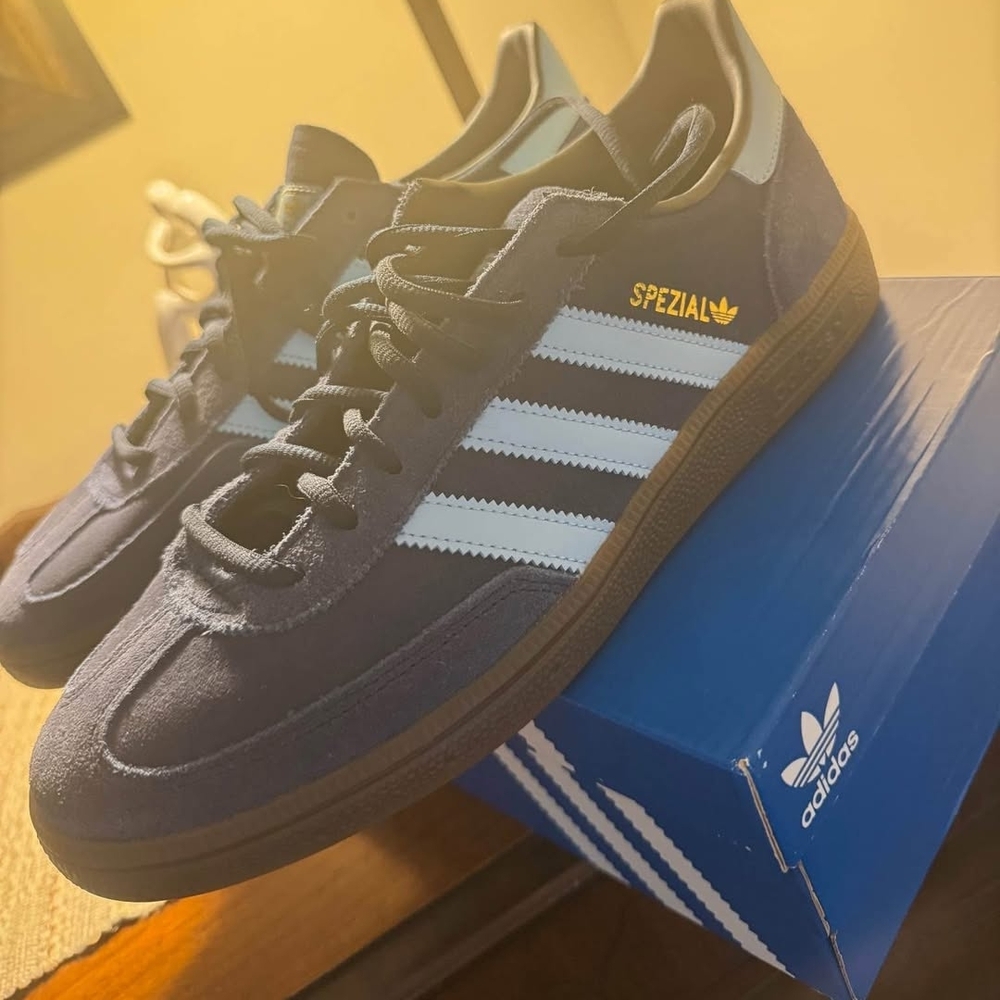 Adidas Spezial Men's Navy and Light Blue Sneakers